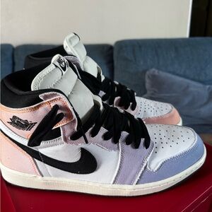 Nike Jordan 1 Skylines